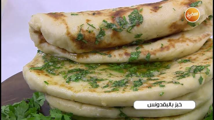 خبز البقدونس بالجبن 