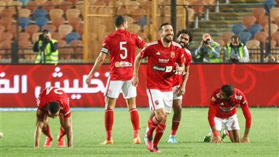 الأهلي يواصل مسيرته الانتصارية ويتصدر جدول الدوري