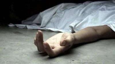 مصرع قائد سيارة ملاكي اصطدمت بالرصيف في كرداسة