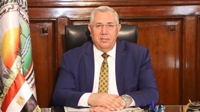 القصير: ضرورة الاهتمام بدعم قدرات المزراعين لتنفيذ برامج صحة التربة