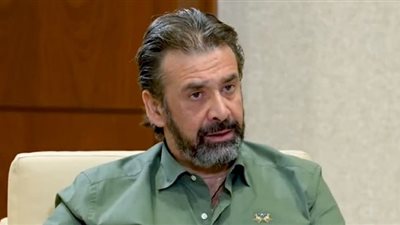 المهن الموسيقية تقدم واجب العزاء في والدة كريم عبدالعزيز