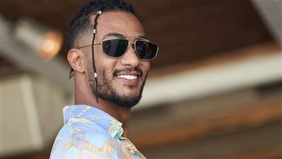 قانوني يُطالب الرقابة بإلغاء ترخيص أغنية «عربي»