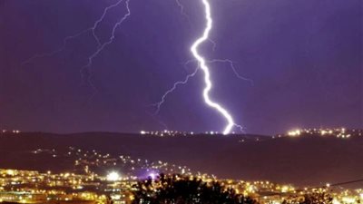 دعاء البرق والرعد.. سبحان الذي يسبح الرعد بحمده والملائكة من خيفته