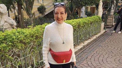 الفنانة ليلى عز العرب تدلي بصوتها في الانتخابات الرئاسية