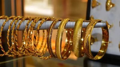 الذهب اليوم| تباين أسعار المعدن الأصفر محليا وعالميا بالأسواق التجارية