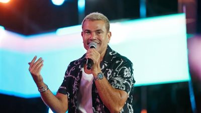 عمرو دياب يستعد لإحياء حفلًا غنائيًا في بيروت