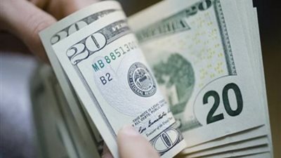 مستويات سعر الدولار في عدد من البنوك المصرية البارزة