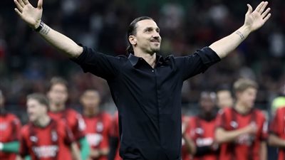 خطوات نحو العودة: ميلان ينوي الكشف عن إبراهيموفيتش في إعلان مرتقب