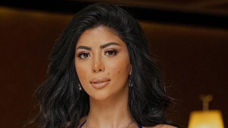 ||الفنانة كارولين
