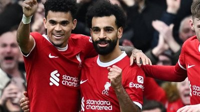 ليفربول يعبر برايتون بثنائيه ويستعيد صداره الدورى الإنجليزي 