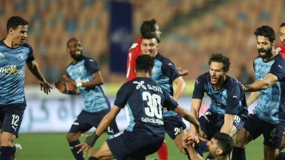 رسميا.. الكاف يبلغ بيراميدز بطاقم حكام مباراة جالانتس في كأس الكونفدرالية