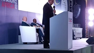 وزير الطيران المدني يشارك في قمة الطيران الأفريقي المقامة بالعاصمة النيجيرية 