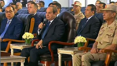 السيسي: القطاع الخاص مهم جدا إدارته للمشروعات متقدمة وناجحة