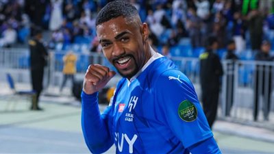 الهلال متصدر الدوري السعودي يواجه الوحدة غداً
