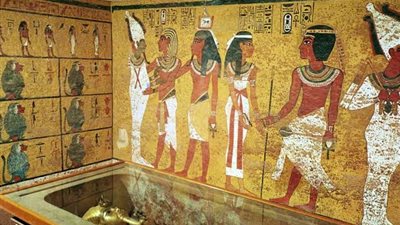 مراحل اكتشاف المقبرة الملكية الذهبية 