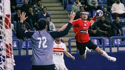 الزمالك يتغلب على الأهلي في معركة الرميات الجزائية في دوري كرة اليد للمحترفين