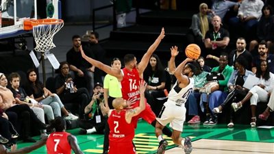 الأهلي يتساوى في الصدارة بفوز صعب في بطولة BAL لكرة السلة