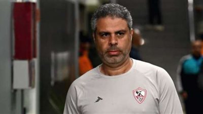 معتمد جمال يحفز لاعبي الزمالك قبل السفر لأنجولا