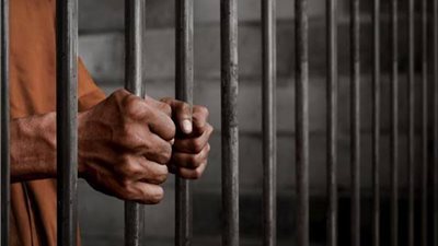 تجديد حبس تاجر مخدرات بحوزته 15 كيلوجرام حشيش في أوسيم