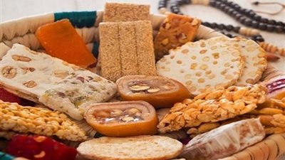 أمن القاهرة يضبط كميات كبيرة من حلوي المولد منتهية الصلاحية بالساحل