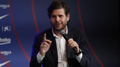 صاحب جرأة الصفقات.. برشلونة يفقد خبيره في الانتقالات