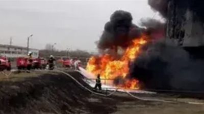 روسيا تعلن السيطرة على حريق في مخزن وقود بالمنتجع الروسي