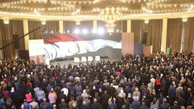 فيلماً تسجيلياً.. الجلسة الافتتاحية تعرض آراء سياسيين ومفكرين عن الحوار الوطنى