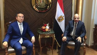 عصمت يؤكد اهتمام مصر بتنمية علاقاتها التجارية والاستثمارية مع الصين