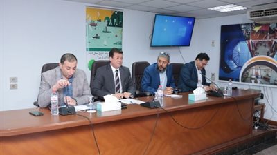 محافظ دمياط: المحافظة تشهد تنفيذ أعمال حماية لشاطئ مدينة رأس البر