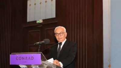 رضا حجازي يبدأ مؤتمره الصحفي ويفجر عدة قرارات بشأن العام الدراسي الجديد 