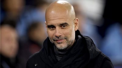 جوارديولا يُحفز لاعبيه للنهائي ويشيد بأداء الأهلي