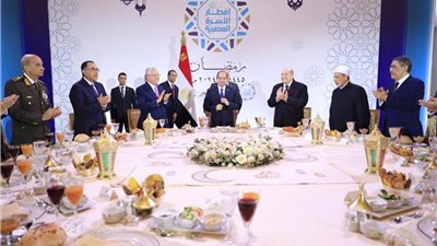 السيسي: الشعب المصري هو البطل والمعلم الذي تحمل الصعاب