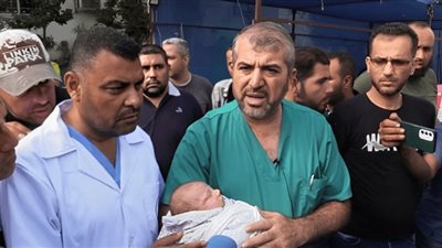 الاحتلال الصهيوني يستهدف مدير عام الصحة بغزة وجميع أفراد عائلته