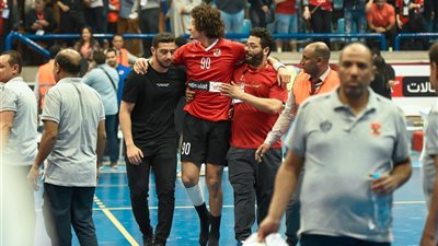 يد الأهلي تتعرض لضربة موجعة بإصابة نجم الفريق الجديد