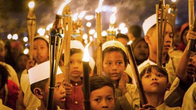 زيارة المقابر أول يوم رمضان أغرب العادات الرمضانية في جمهورية الشيشان