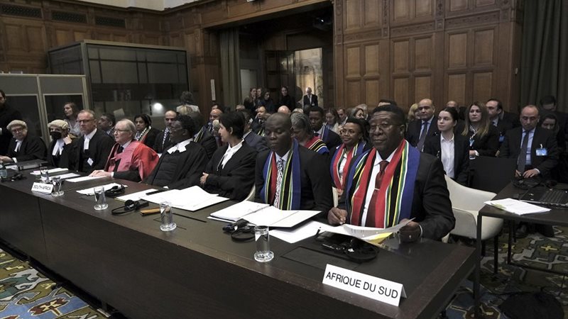 ممثل جنوب أفريقيا