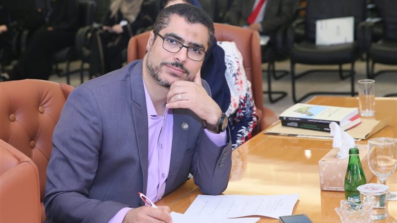 العالم إيهاب عطا-