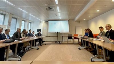 رئيس اقتصادية قناة السويس يلتقي كبار مسئولي المفوضية الأوروبية ببروكسل