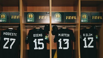 تألق الأبطال.. الأهلي بالزي البديل أمام الترجي