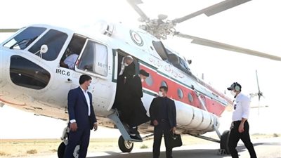 فقد ثلاثة من خبراء فرق الإنقاذ أثناء البحث عن مروحية الرئيس الإيراني