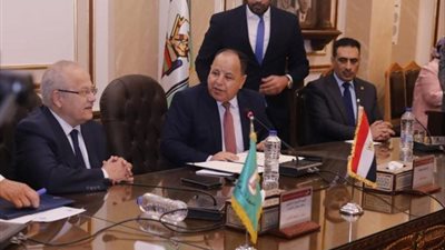 برتوكول تعاون بين العامة للتأمين الصحي وكلية الاقتصاد بجامعة القاهرة