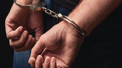 القبض على عاطل بحوزته 10 قطع حشيش قبل تروجيها بالشرقية