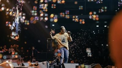 سعرها يتخطى 135 ألف دولار.. ساعة عمرو دياب تثير جدل الجمهور