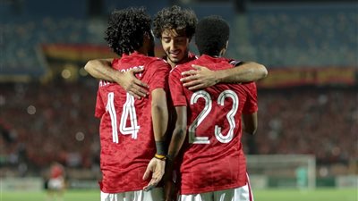الأهلي يعود للواجهة من جديد.. الأحمر يضرب موعدًا مع التاريخ بالنهائي
