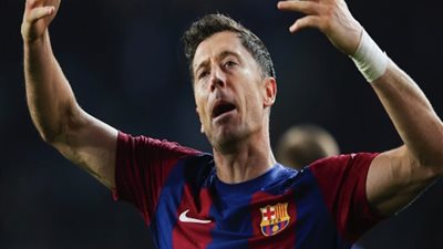 اللعب في الدوري السعودي؟ قرار ليفاندوفسكي يلقي بظلاله على مستقبله مع برشلونة