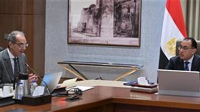 «مدبولي» يستعرض مع وزير الاتصالات عددًا من ملفات عمل الوزارة