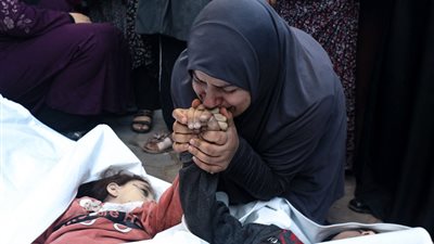 استشهاد 24 مواطنا في مجزرة جديدة ارتكبها الاحتلال في دير البلح