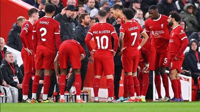 ليفربول يسعى لمصالحة جماهيره أمام أتلانتا في الدوري الأوروبي