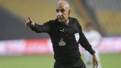 الحكم محمد عادل يرافق الأهلي ومودرن فيوتشر في نهائي السوبر
