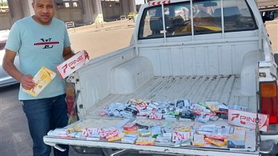 مصادرة 21 ألف عبوة سجائر مجهولة المصدر خلال حملة رقابية بمطروح